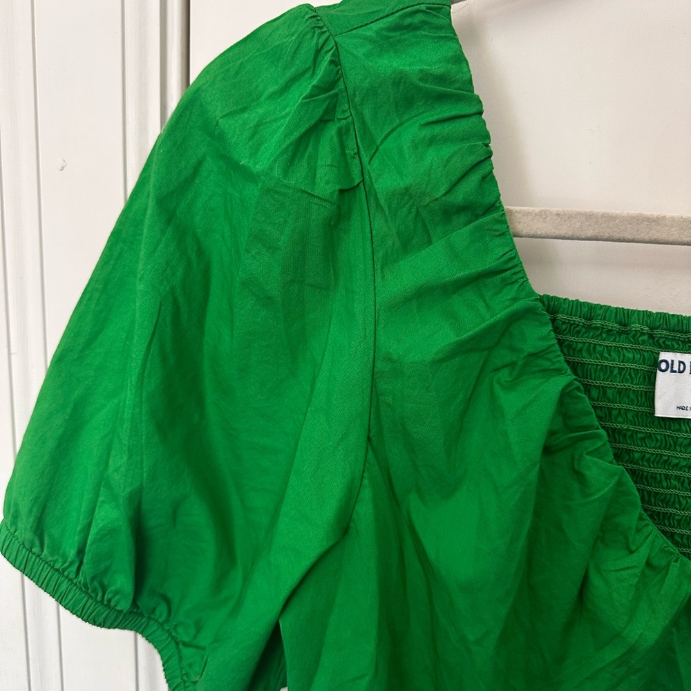 Women's Puff Sleeve Dress - Picture 5 of 9